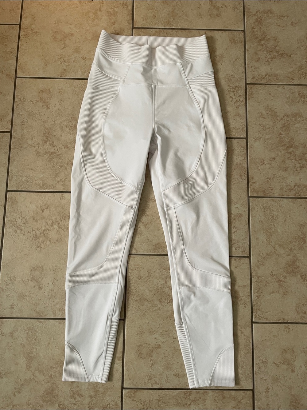 Lululemon New Ambition Super-High-Rise Leggings Size 6